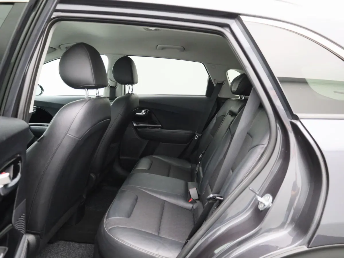 1.6 GDi Hybrid DynamicLine | ACHTERUITRIJCAMERA | APPLE CARPLAY - ANDROID AUTO | CLIMATE CONTROL | ADAPTIVE CRUISE CONTROL |
