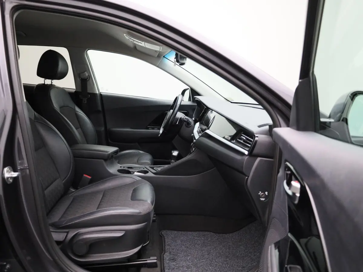 1.6 GDi Hybrid DynamicLine | ACHTERUITRIJCAMERA | APPLE CARPLAY - ANDROID AUTO | CLIMATE CONTROL | ADAPTIVE CRUISE CONTROL |