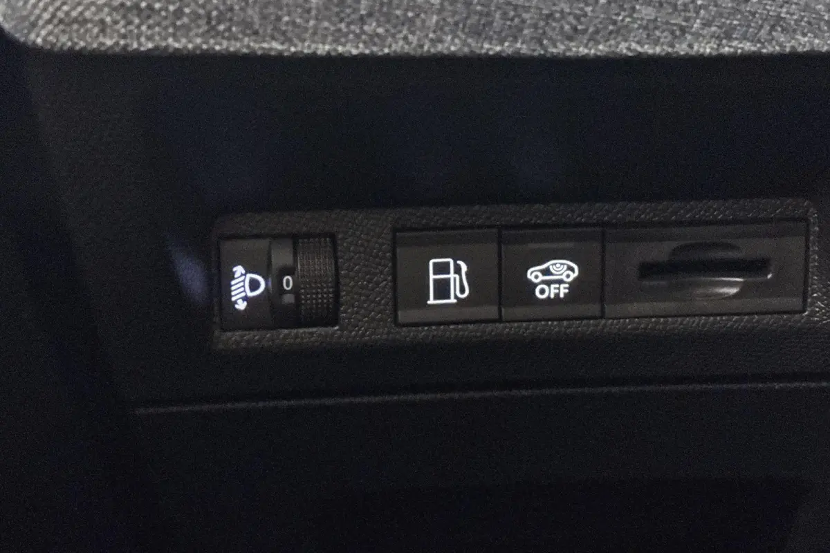 1.6 Plug-in Hybrid 195 Allure 7p Stoelverwarming 360-Camera 19"