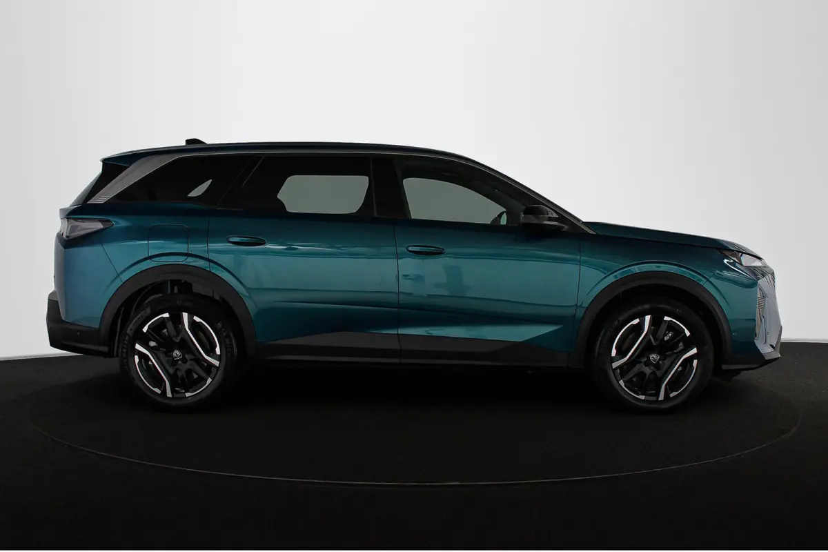1.6 Plug-in Hybrid 195 Allure 7p Stoelverwarming 360-Camera 19"