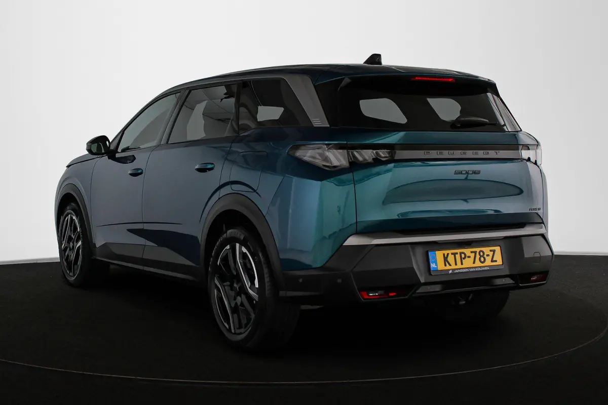 1.6 Plug-in Hybrid 195 Allure 7p Stoelverwarming 360-Camera 19"