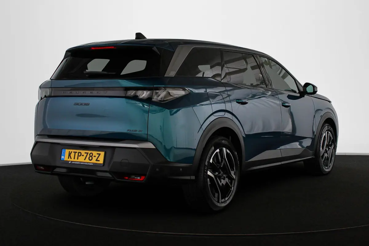 1.6 Plug-in Hybrid 195 Allure 7p Stoelverwarming 360-Camera 19"