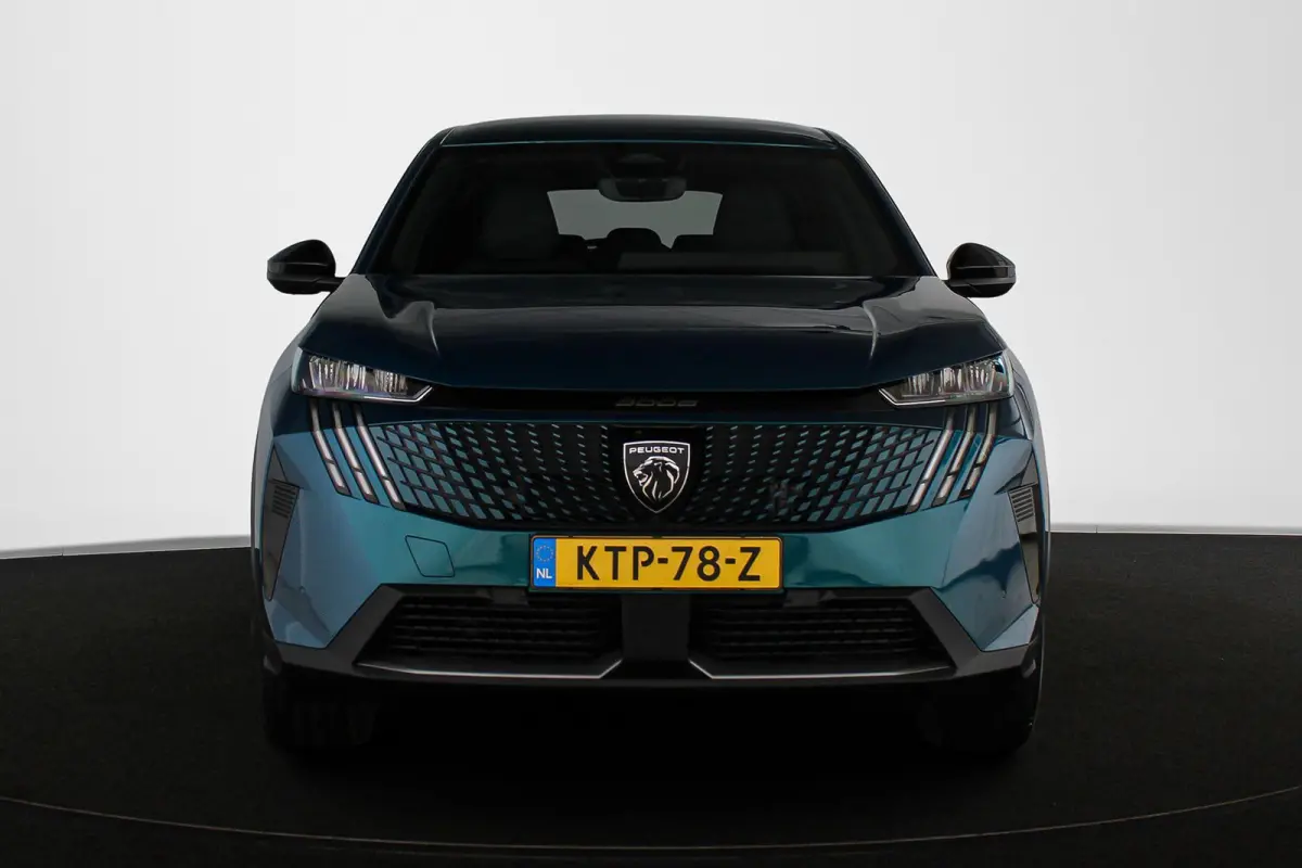 1.6 Plug-in Hybrid 195 Allure 7p Stoelverwarming 360-Camera 19"
