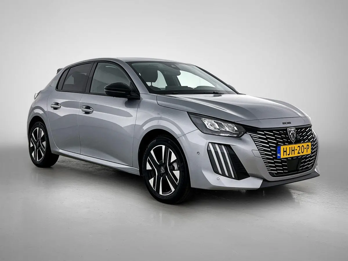 1.2 Hybrid 110pk Allure Automaat | Navigatie | 360 Camera | Cruise Control | 16"LMV | Dodehoekdetectie | Draadloze telefoonlader | Apple Carplay/Android Auto |