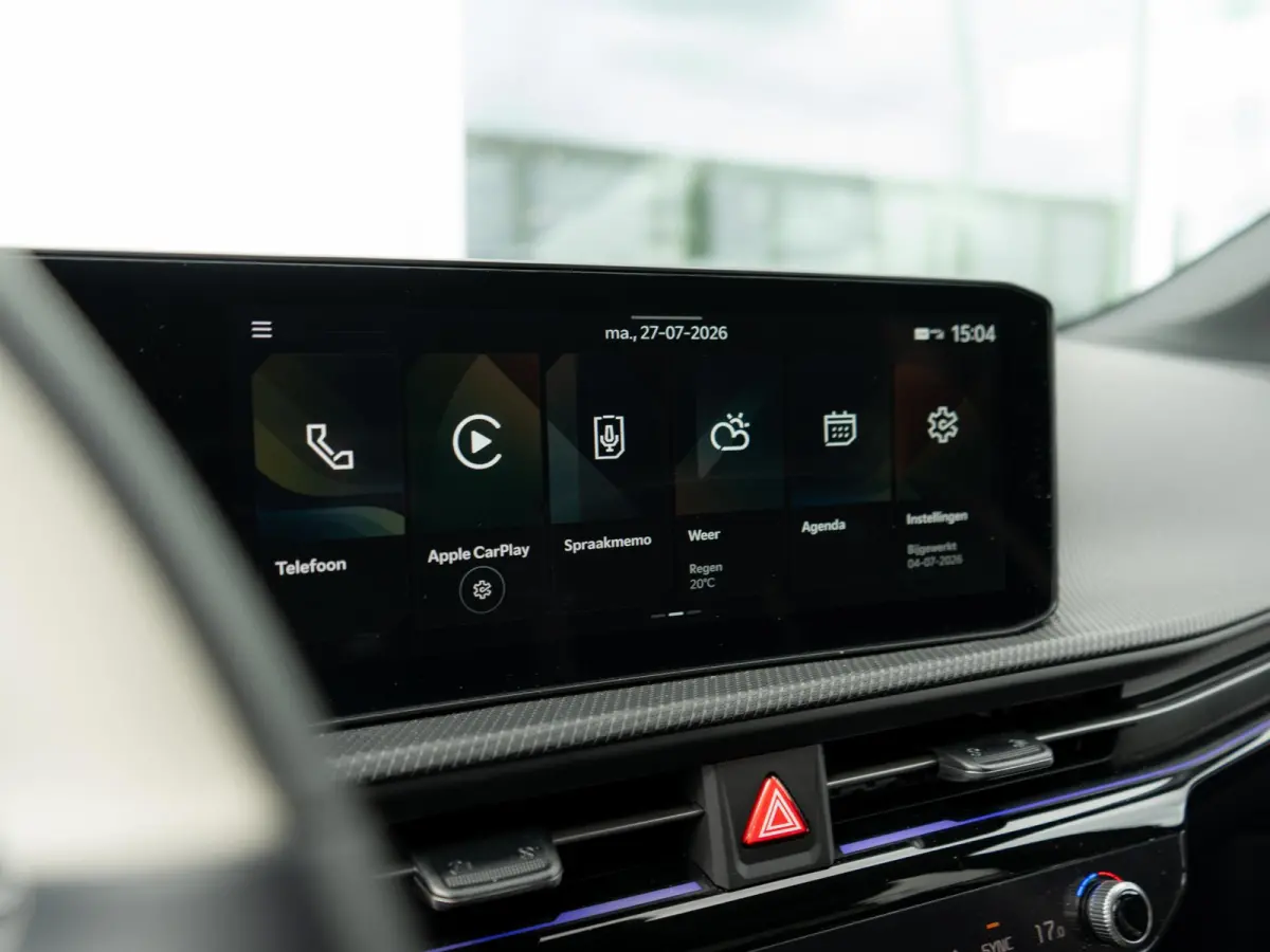 GT-Line Business Edition 84 kWh Speciale uitvoering | 21 inch GT velgen | Hifi upgrade met Subwoofer | Gele remklauwen | Stoel verwarming l Elektrische kofferklep | GT pakket | LED | Keyless
