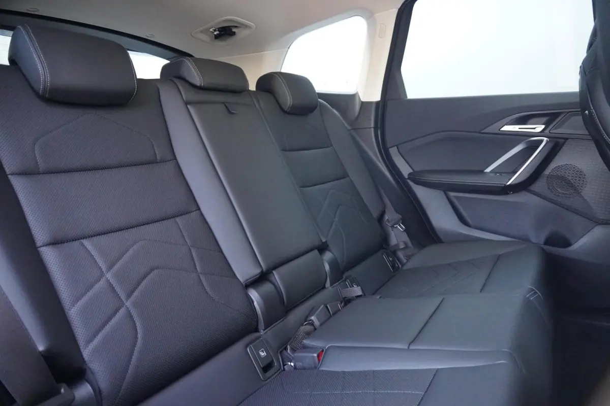xDrive25e | xLine | Head-Up Display | Driving Assistant Plus | Trekhaak