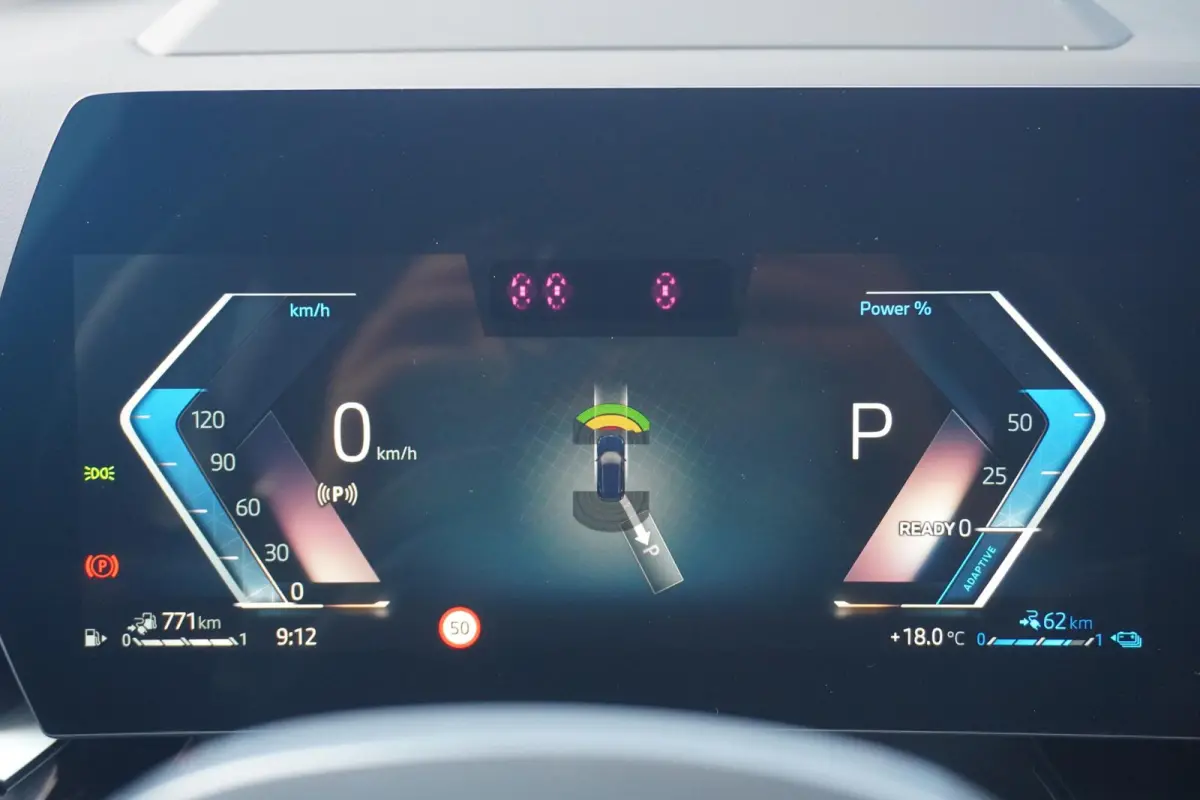 xDrive25e | xLine | Head-Up Display | Driving Assistant Plus | Trekhaak