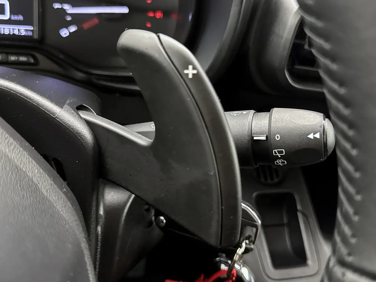 1.5 BlueHDi 130 Climate Control Navigatie Achteruitrijcamera Cruise Control