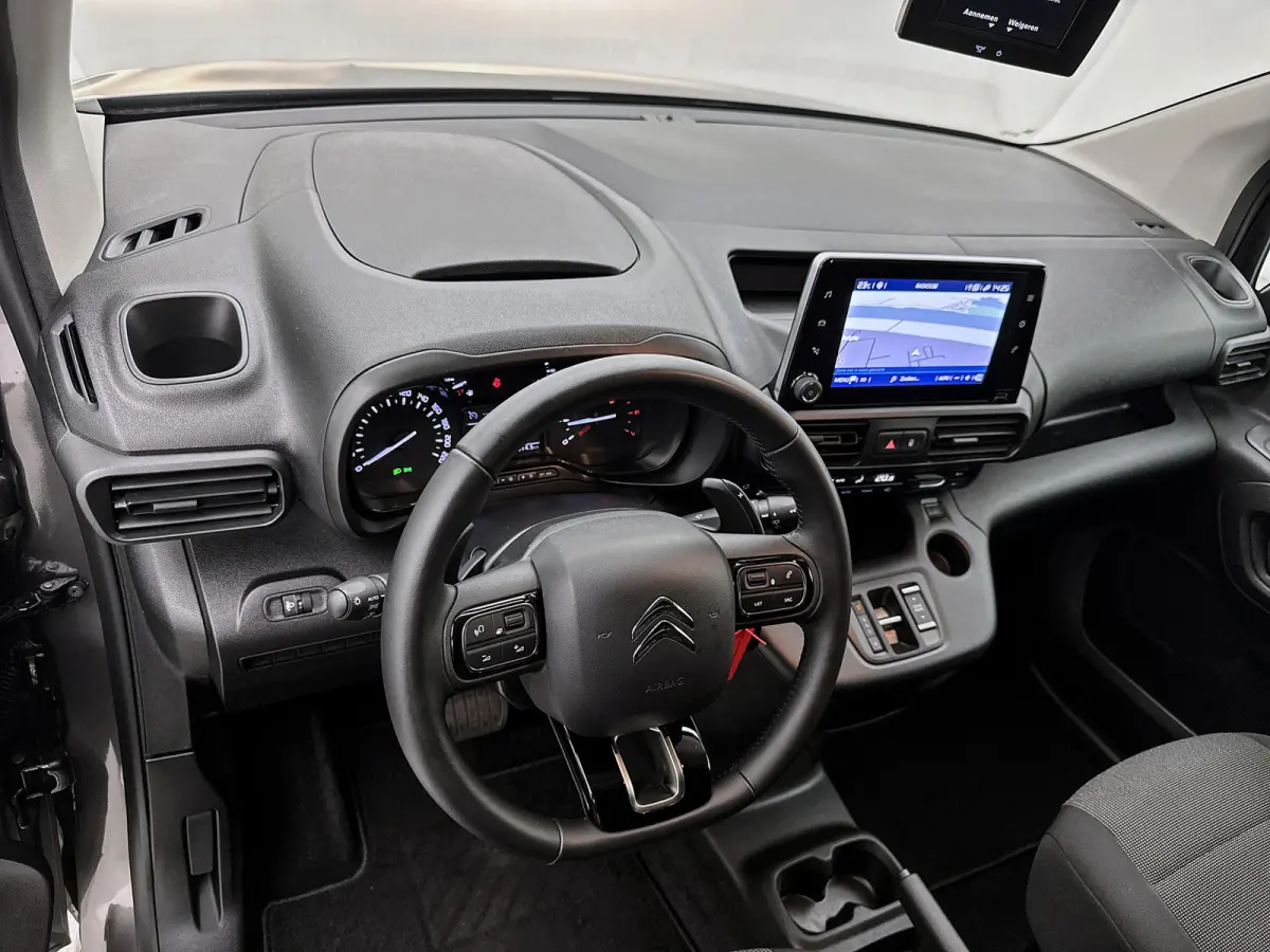 1.5 BlueHDi 130 Climate Control Navigatie Achteruitrijcamera Cruise Control