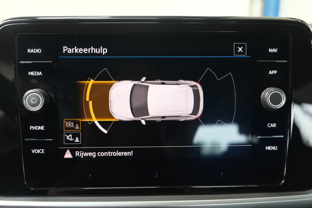 1.0 TSI Life Business - N.A.P. Airco, Cruise, Virtueel display, Carplay, Navi, PDC.