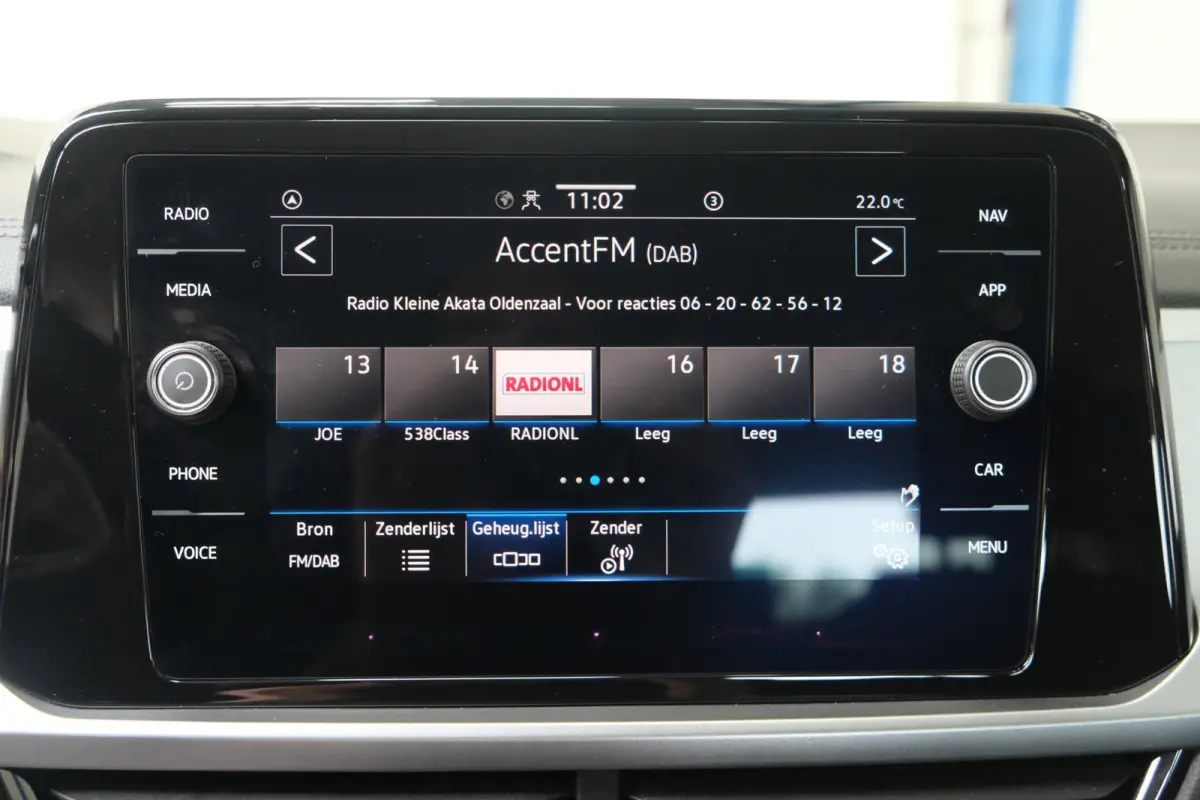 1.0 TSI Life Business - N.A.P. Airco, Cruise, Virtueel display, Carplay, Navi, PDC.