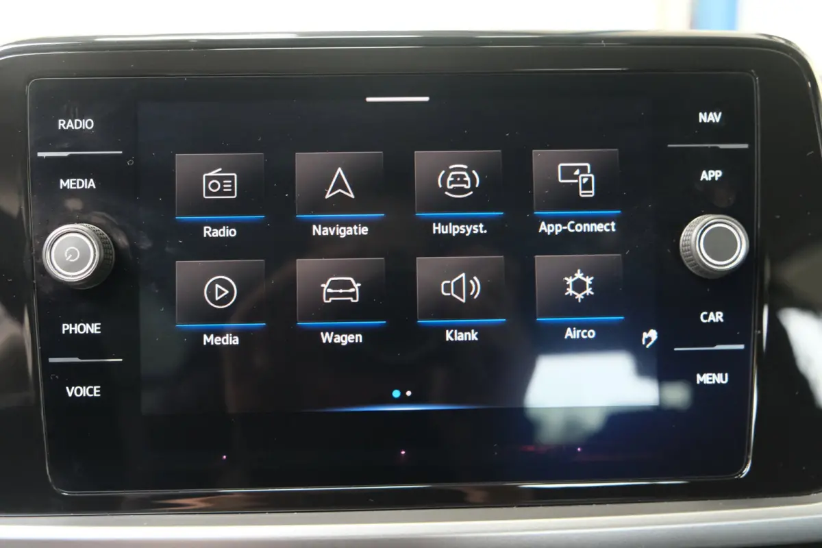 1.0 TSI Life Business - N.A.P. Airco, Cruise, Virtueel display, Carplay, Navi, PDC.