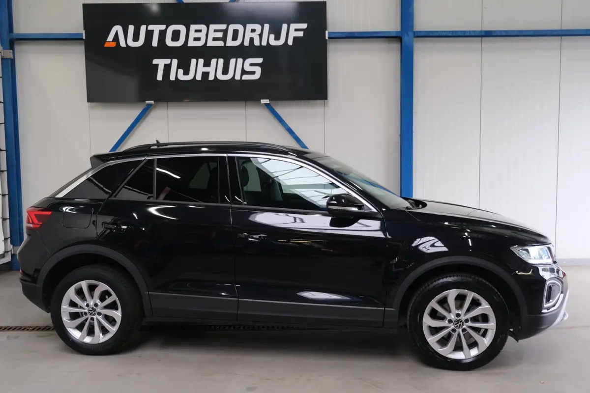 1.0 TSI Life Business - N.A.P. Airco, Cruise, Virtueel display, Carplay, Navi, PDC.