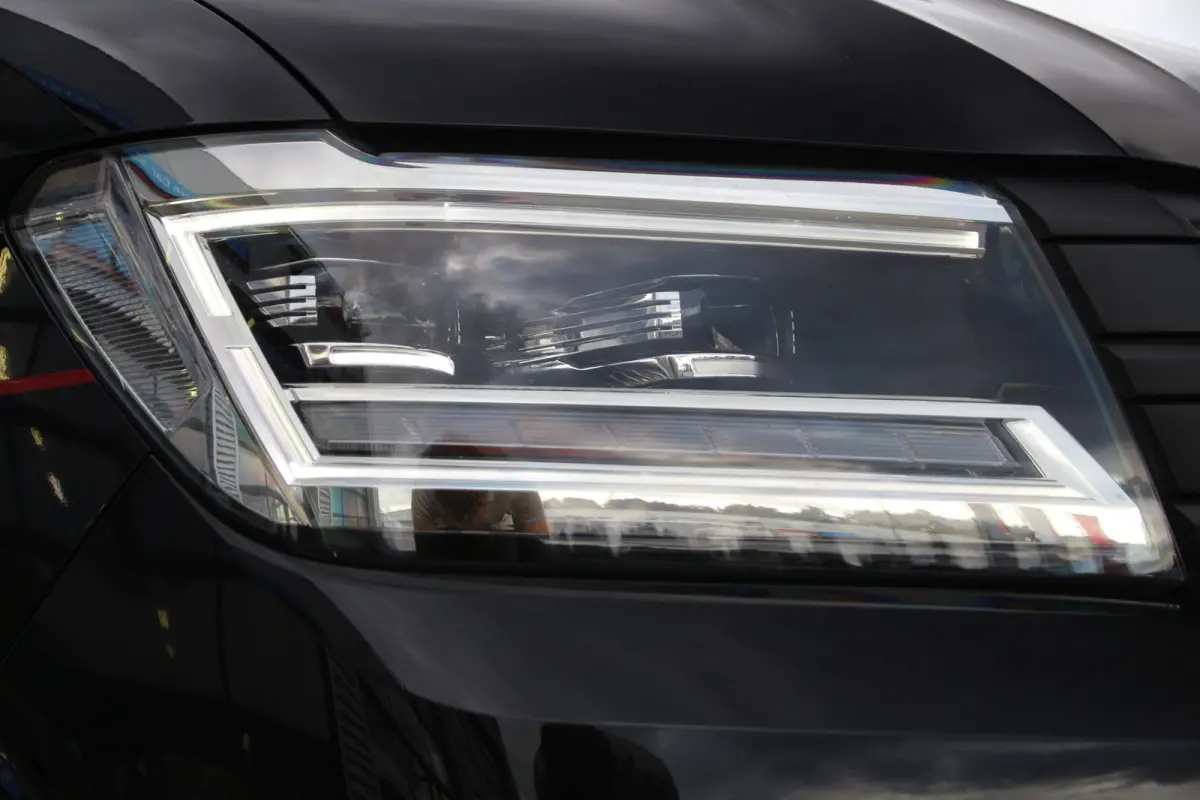 2.0 TDI 177 | Aut. | Exclusive | L3H3 | Massage | Cruise | Airco..