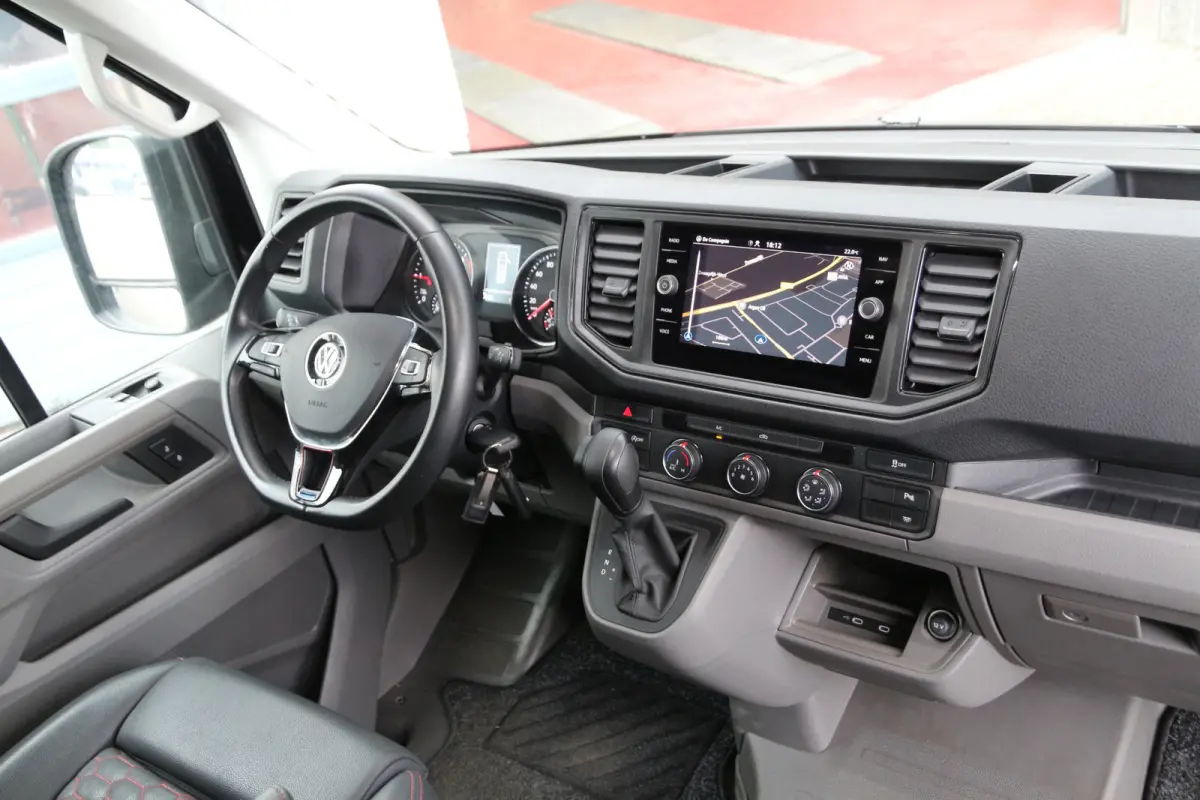 2.0 TDI 177 | Aut. | Exclusive | L3H3 | Massage | Cruise | Airco..