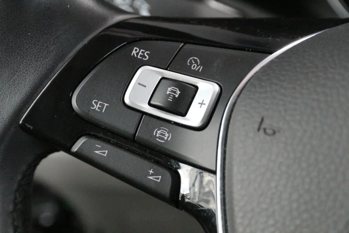 2.0 TDI 177 | Aut. | Exclusive | L3H3 | Massage | Cruise | Airco..