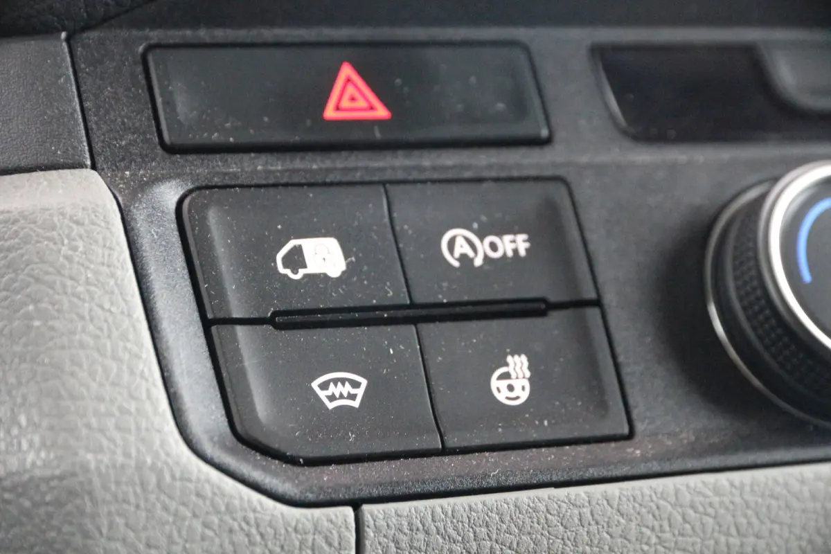 2.0 TDI 177 | Aut. | Exclusive | L3H3 | Massage | Cruise | Airco..