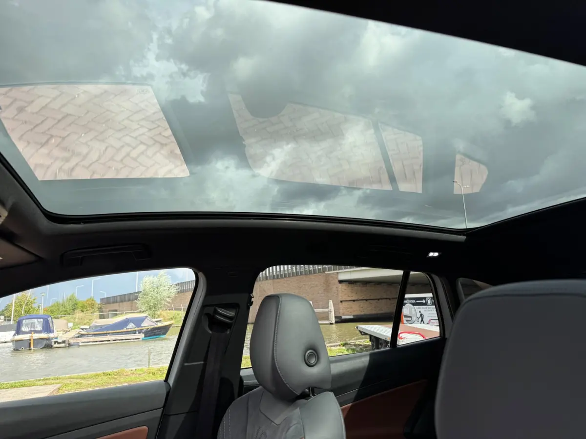 First Max 77 kWh ** PANO + MASSAGE + THAAK + 360 CAMERA + FULL OPTION**