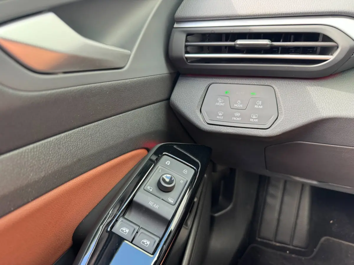First Max 77 kWh ** PANO + MASSAGE + THAAK + 360 CAMERA + FULL OPTION**