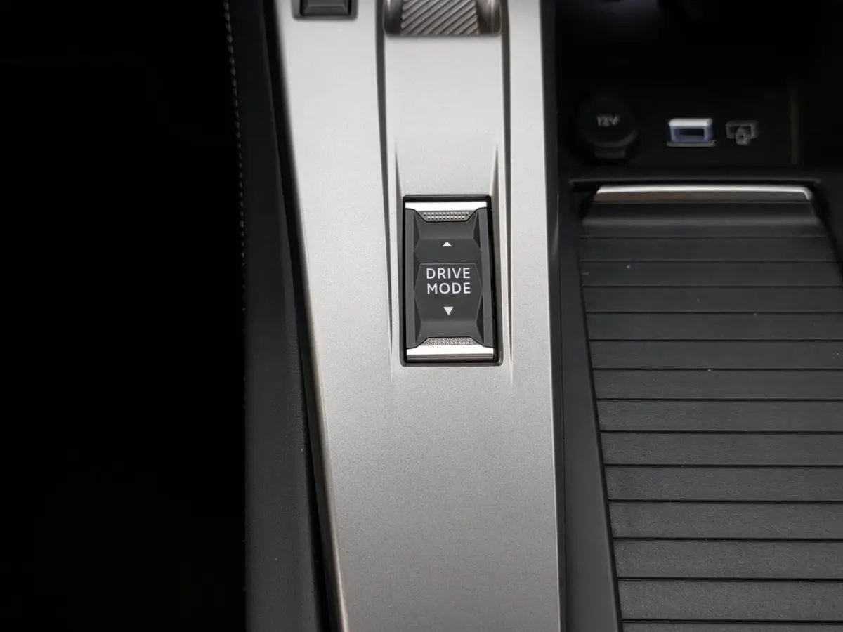 1.6 Plug-in Hybrid 180 GT | NL-Auto | 360° Camera | Elektrische verstelbare stoelen |