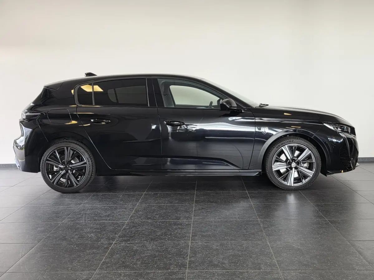 1.6 Plug-in Hybrid 180 GT | NL-Auto | 360° Camera | Elektrische verstelbare stoelen |