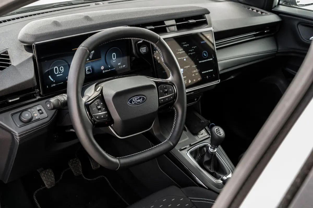 1.0 EcoBoost Titanium NW model | LED | Camera | Winter-Pakket | PDC
