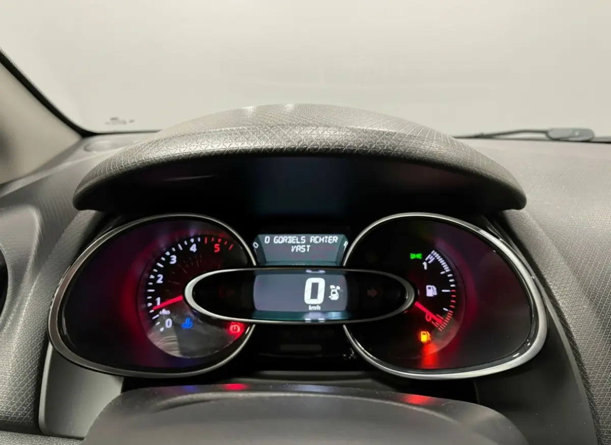 1.5 dCi Ecoleader Zen - infotainment - Airco -