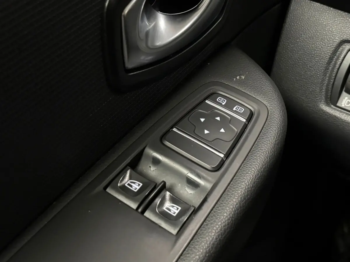 1.5 dCi Ecoleader Zen - infotainment - Airco -