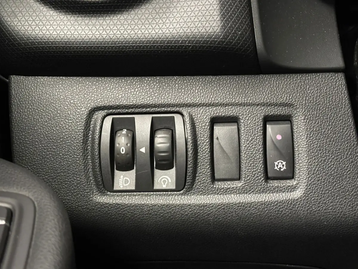 1.5 dCi Ecoleader Zen - infotainment - Airco -