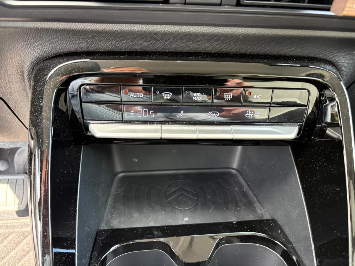 1.2 Hybrid 145pk Max Automaat | Camera | Apple Carplay/Android Auto | Climate Control | Cruise Control | LMV 17" | Navigatie | Dodehoek Detectie