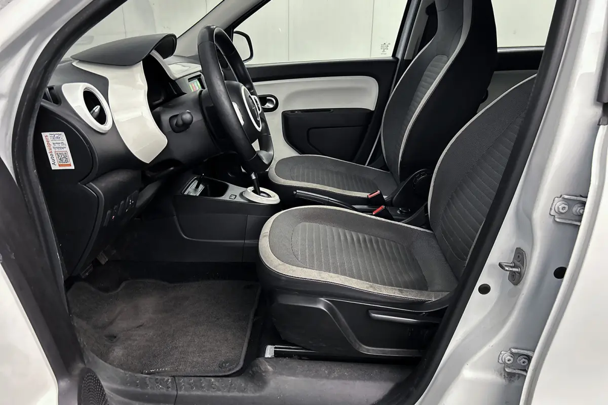 Z.E. R80 Collection | Apple Carplay | Airco | Elektrische ramen