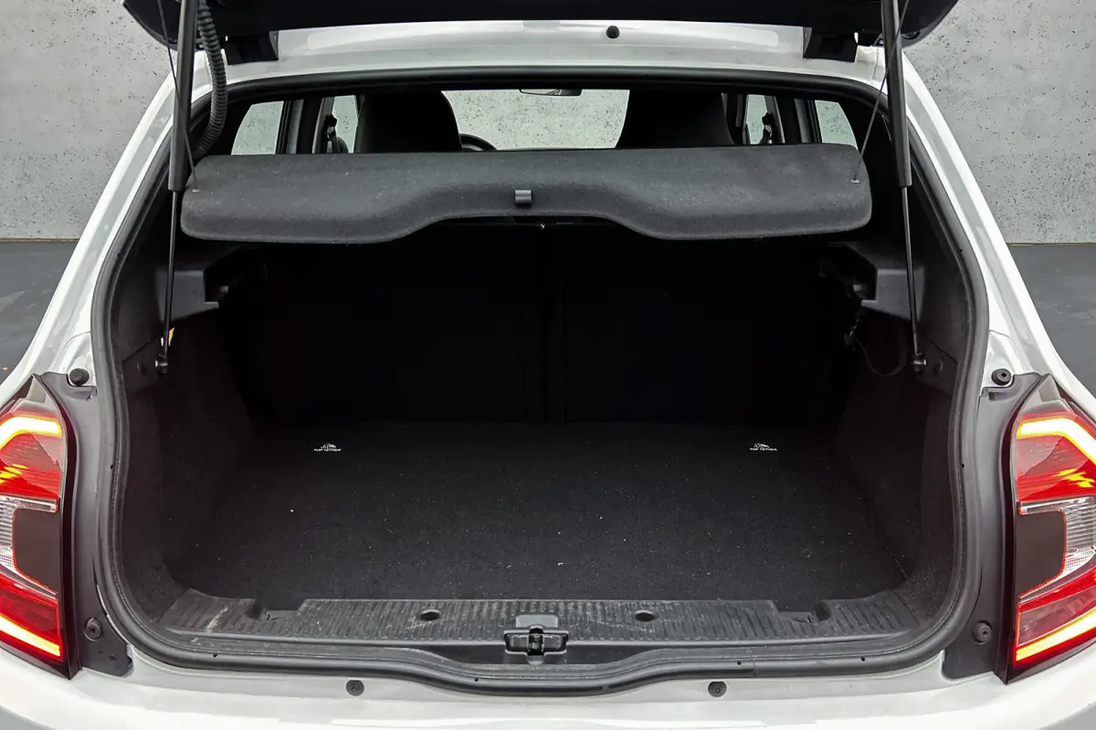 Z.E. R80 Collection | Apple Carplay | Airco | Elektrische ramen