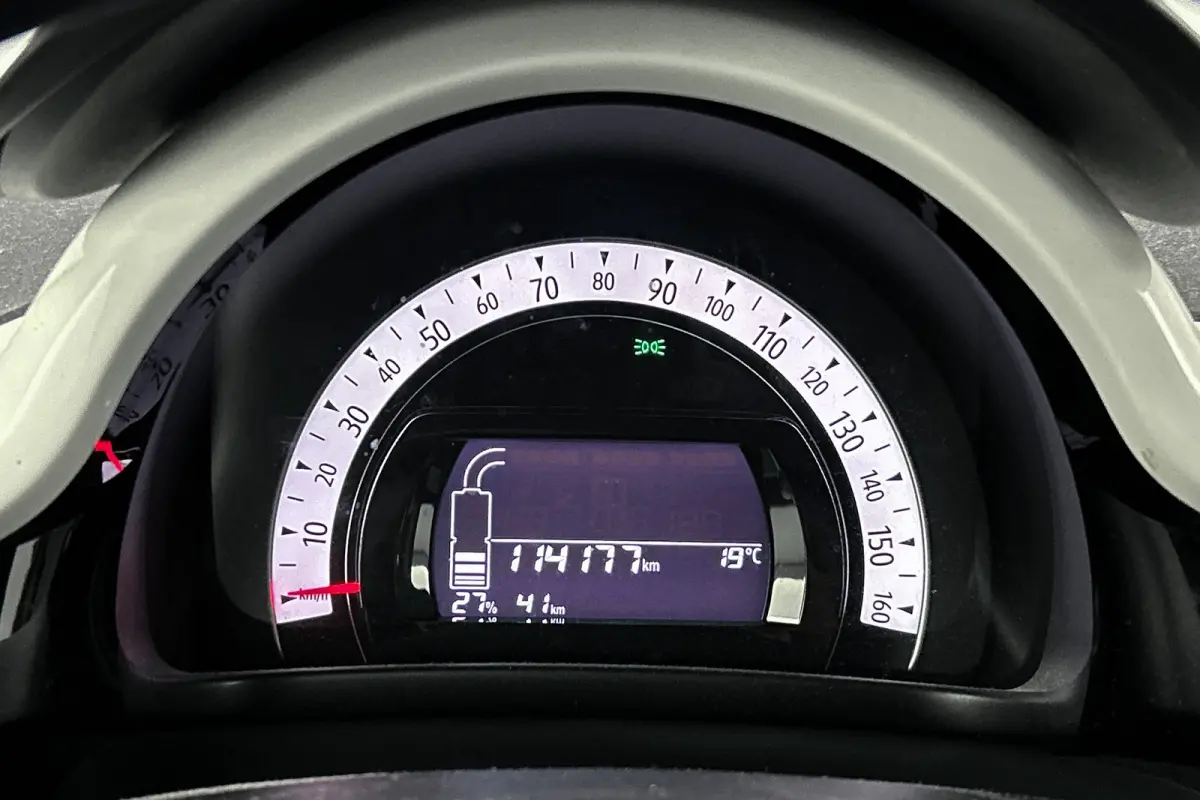 Z.E. R80 Collection | Apple Carplay | Airco | Elektrische ramen
