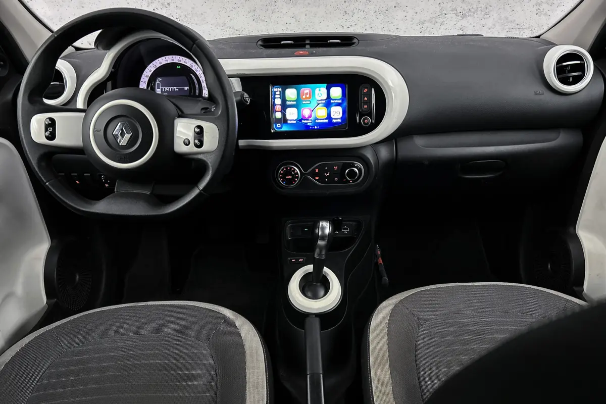 Z.E. R80 Collection | Apple Carplay | Airco | Elektrische ramen