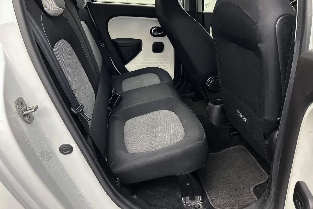 Z.E. R80 Collection | Apple Carplay | Airco | Elektrische ramen
