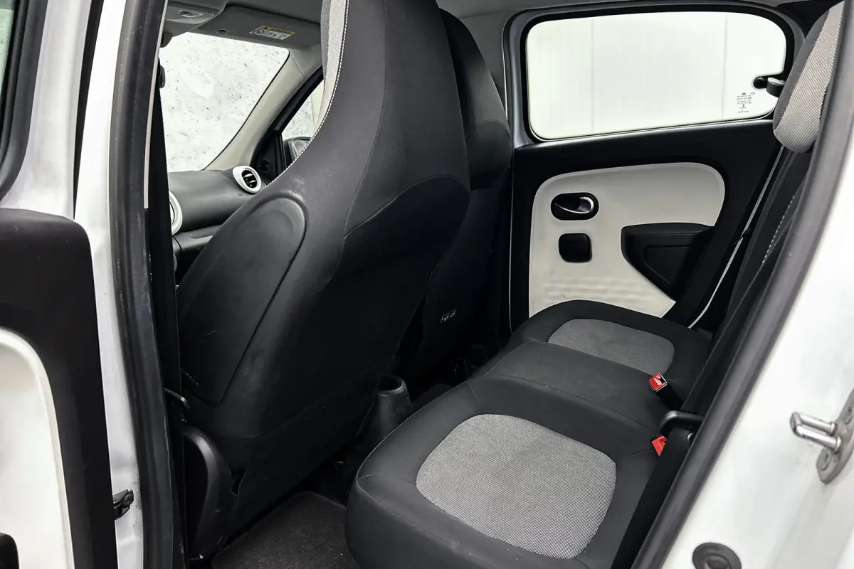 Z.E. R80 Collection | Apple Carplay | Airco | Elektrische ramen