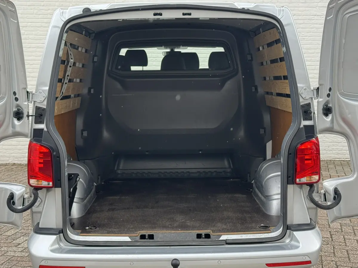 2.0 TDI L2H1 30 DC Highline Automaat Trekhaak Navigatie Carplay Cruise Pdc