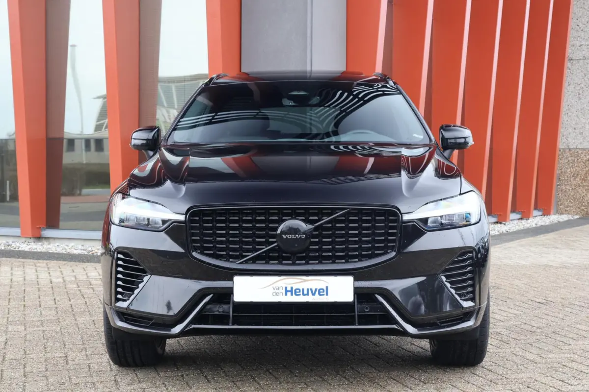 T6 Recharge AWD R-Design | Stoelverwarming | Parkeercamera | Panoramadak | Memorystoel | Keyless