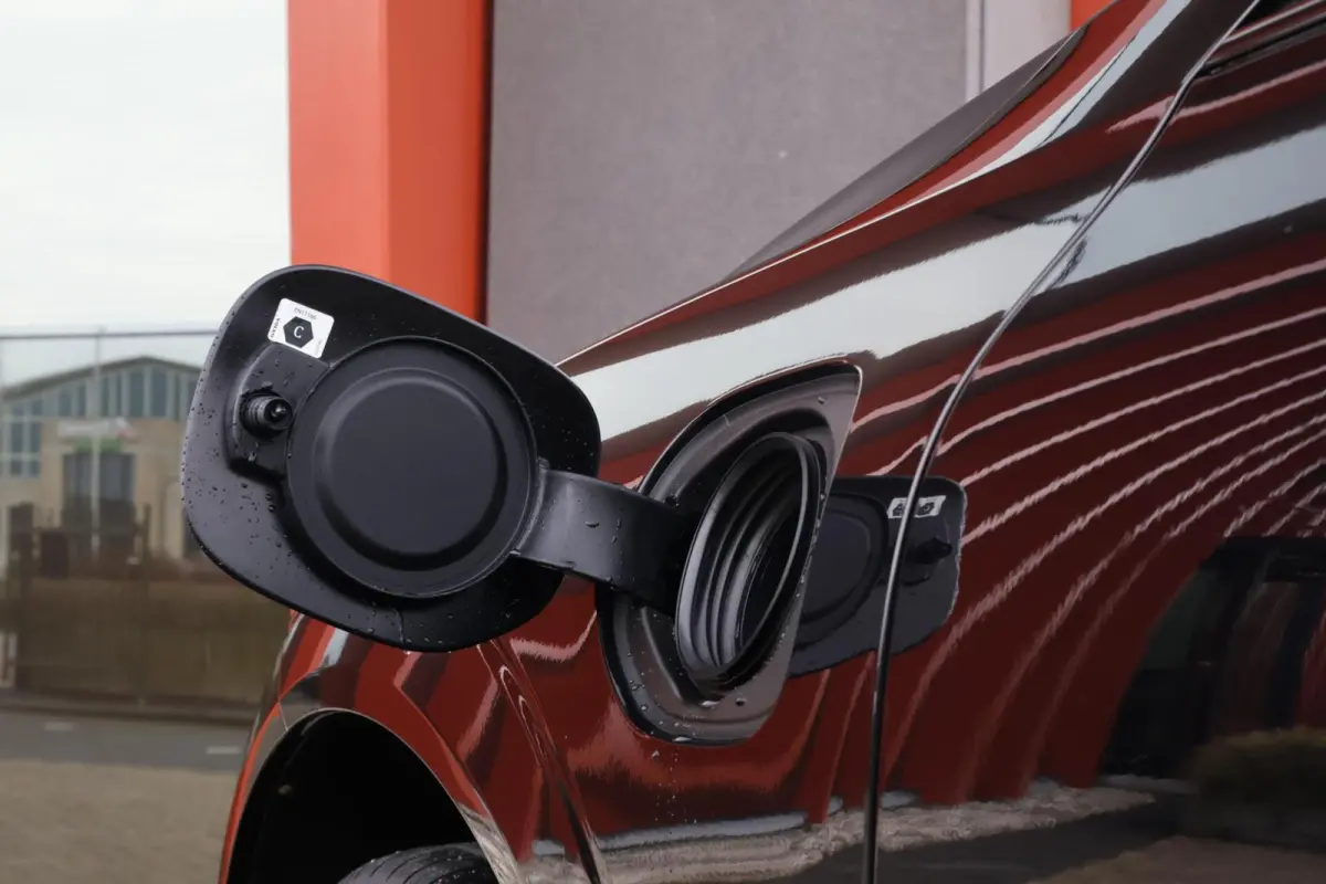 T6 Recharge AWD R-Design | Stoelverwarming | Parkeercamera | Panoramadak | Memorystoel | Keyless