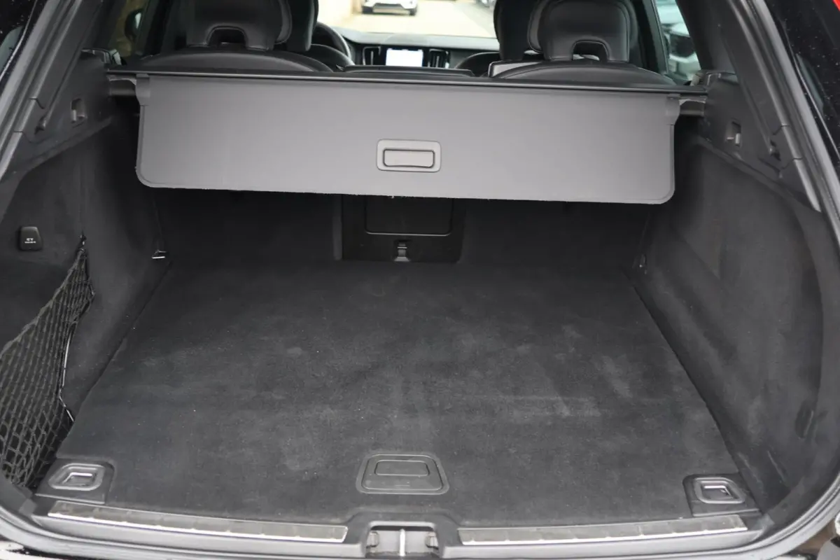 T6 Recharge AWD R-Design | Stoelverwarming | Parkeercamera | Panoramadak | Memorystoel | Keyless