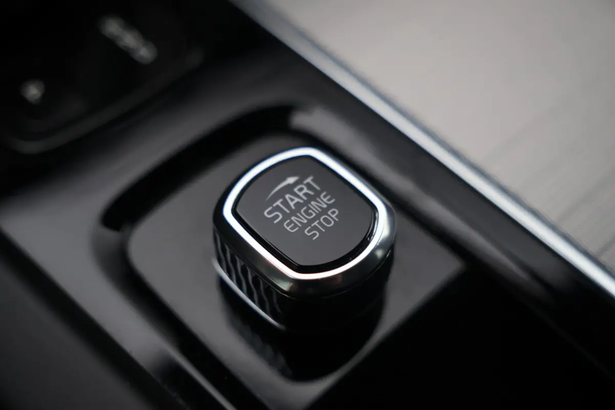T6 Recharge AWD R-Design | Stoelverwarming | Parkeercamera | Panoramadak | Memorystoel | Keyless