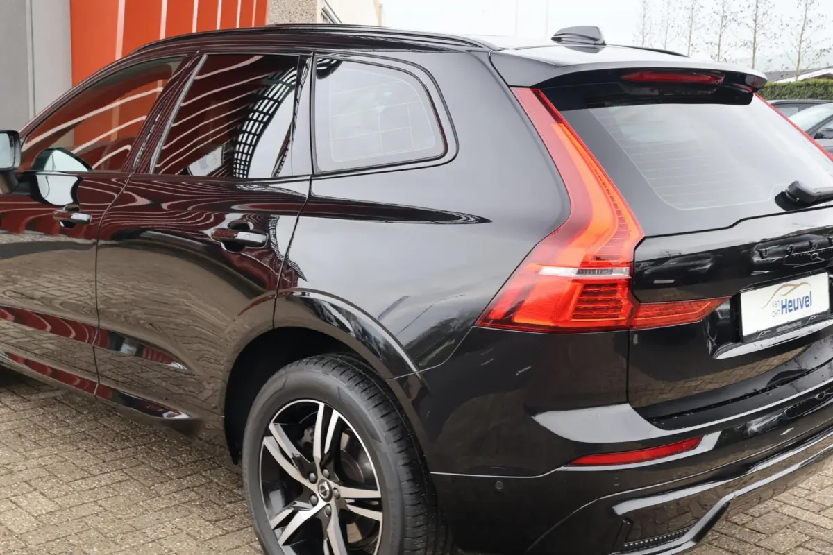 T6 Recharge AWD R-Design | Stoelverwarming | Parkeercamera | Panoramadak | Memorystoel | Keyless