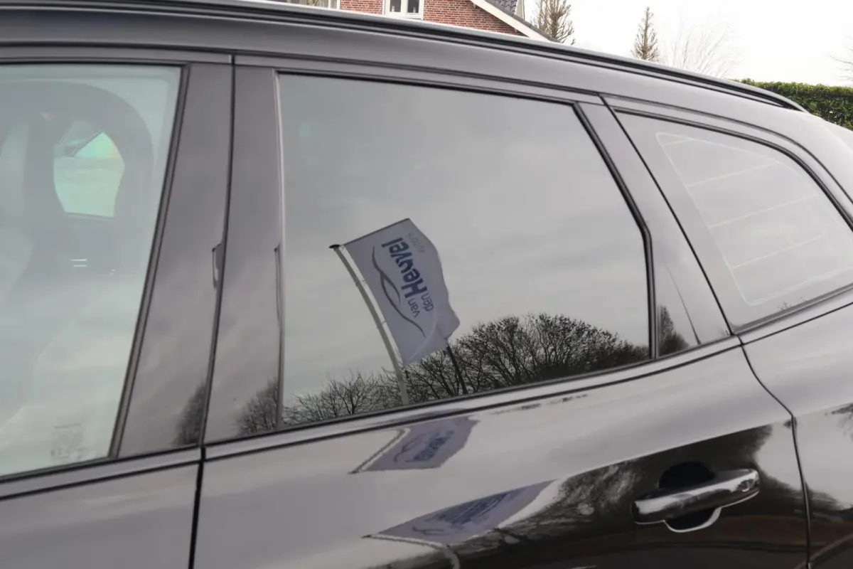 T6 Recharge AWD R-Design | Stoelverwarming | Parkeercamera | Panoramadak | Memorystoel | Keyless