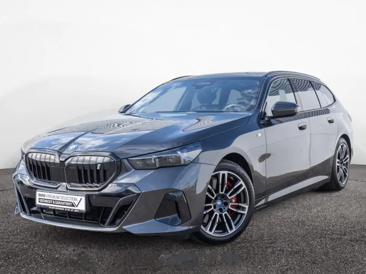 eDrive40 84 kWh M-SPORT Pro ** LED, PANO, TREKH, INNOV.- & TRAVEL PACK ** 1e EIG - Ex BMW-AG ** ** INFORMEER OOK NAAR ONZE AANTREKKELIJKE FINANCIAL-LEASE TARIEVEN **
