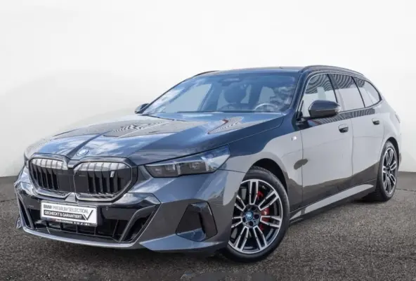 eDrive40 84 kWh M-SPORT Pro ** LED, PANO, TREKH, INNOV.- & TRAVEL PACK ** 1e EIG - Ex BMW-AG ** ** INFORMEER OOK NAAR ONZE AANTREKKELIJKE FINANCIAL-LEASE TARIEVEN **