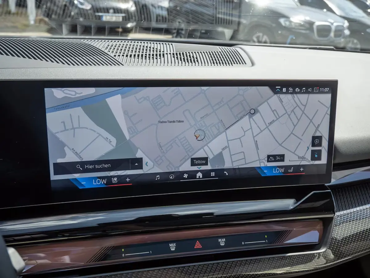 eDrive40 84 kWh M-SPORT Pro ** LED, PANO, TREKH, INNOV.- & TRAVEL PACK ** 1e EIG - Ex BMW-AG ** ** INFORMEER OOK NAAR ONZE AANTREKKELIJKE FINANCIAL-LEASE TARIEVEN **