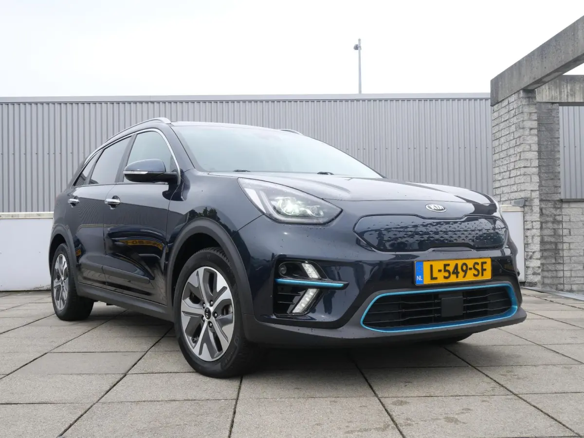 DynamicPlusLine 64 kWh | Cruise | Carplay | Keyless | Navi | Stoel-stuurverwarming | Schuif-kanteldak