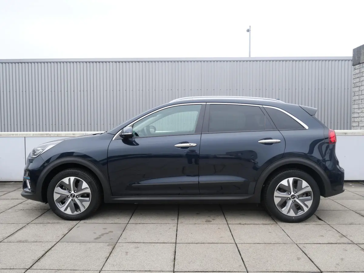 DynamicPlusLine 64 kWh | Cruise | Carplay | Keyless | Navi | Stoel-stuurverwarming | Schuif-kanteldak