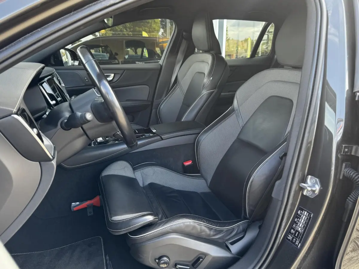2.0T6 Recharge AWD R-Design|Memory|ACC|H&K|Carplay