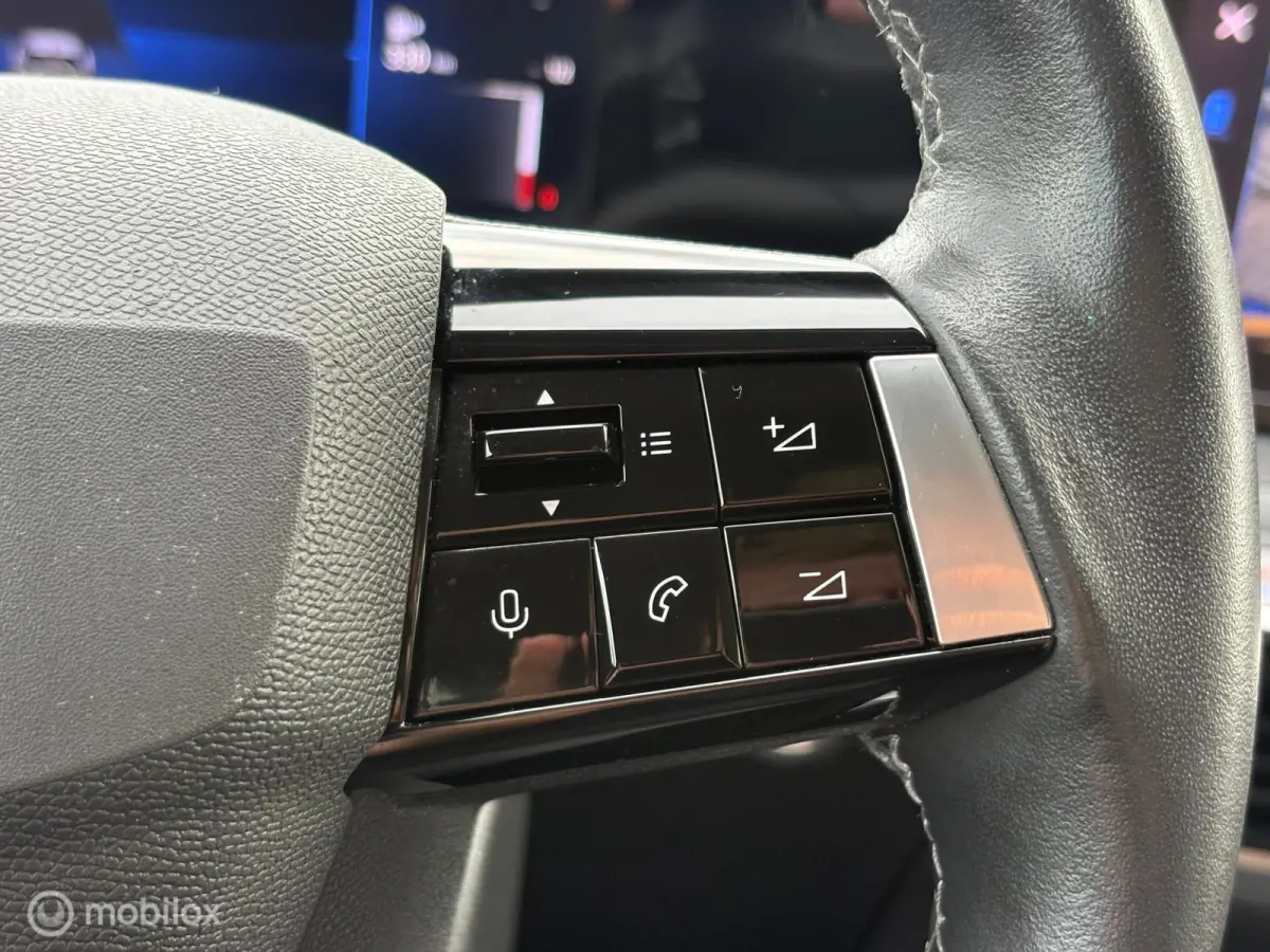 1.2 Elegance|TREKH|LED|ADAPTIVE|CAMERA|AGR|